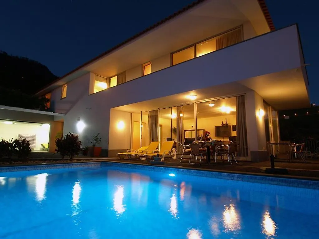 Tropical Villa Arco da Calheta